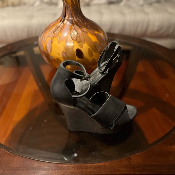 New - Picture 1 of 1